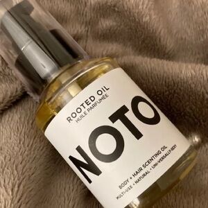 NOTO Botanic Root Oil // Body + Hair